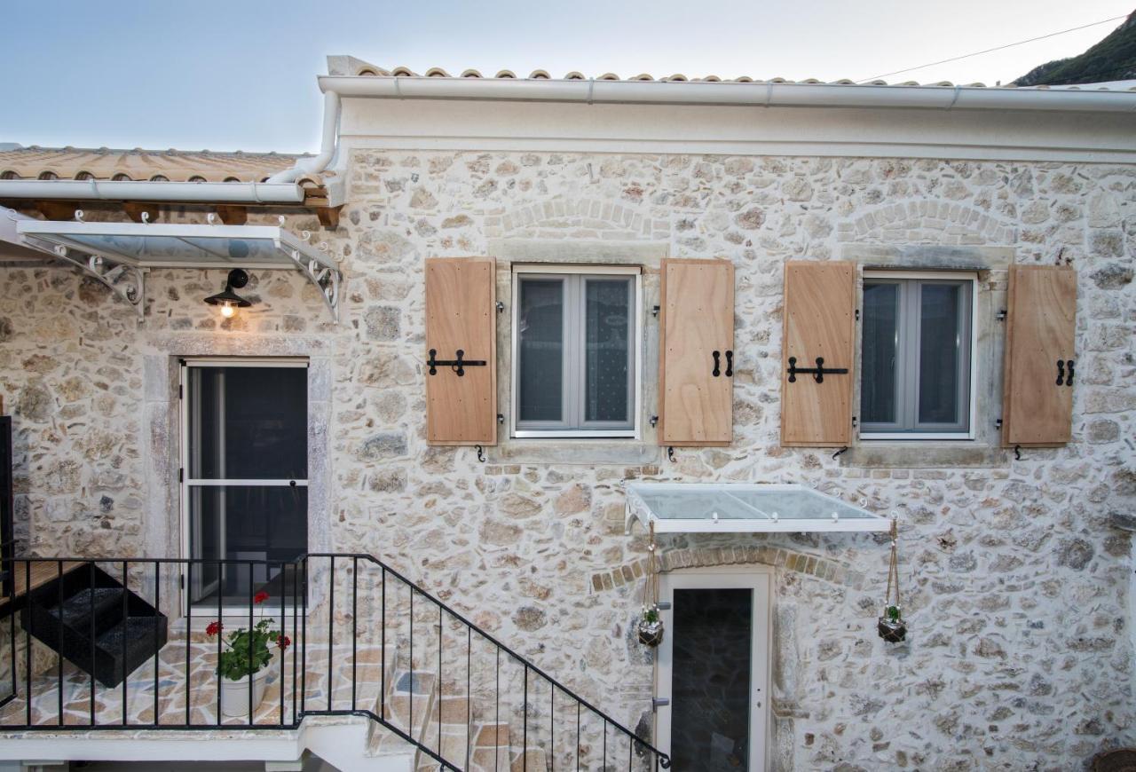 Nikolas est1773. Villa Áno Korakiána Extérieur photo